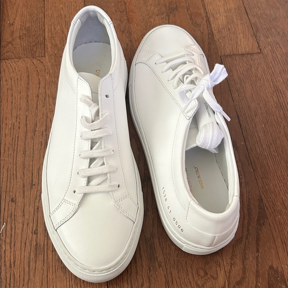 Common Projects Classic White Sneakers - Picture 5 of 7